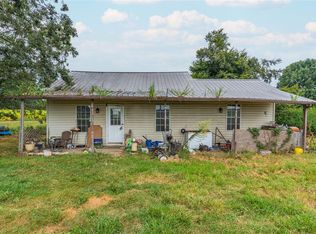 520 Tracy Rd, Scottsville, KY 42164