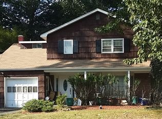 10 Keith Dr, Monsey, NY 10952
