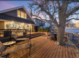 2207 N Shore Dr, Clear Lake, IA 50428