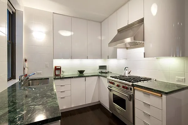 Sold by Corcoran | media 29