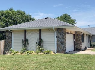 3053 W Roxbury St, Springfield, MO 65807