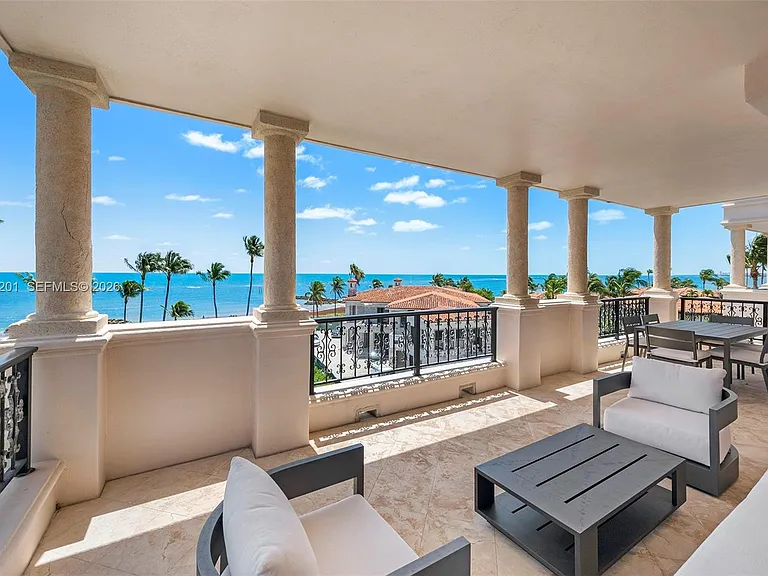 19242 Fisher Island Dr #19242 — Photo 7