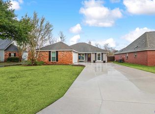 17331 Lake Iris Ave, Baton Rouge, LA 70817