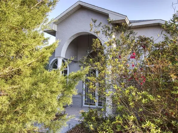 2 Seagirt Ct, Palm Coast, FL 32164