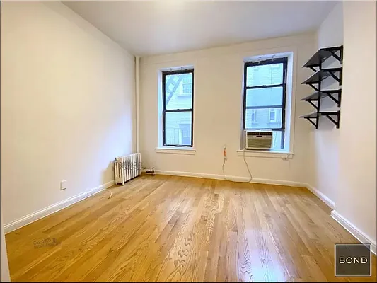 Rented by Bond New York | media 22