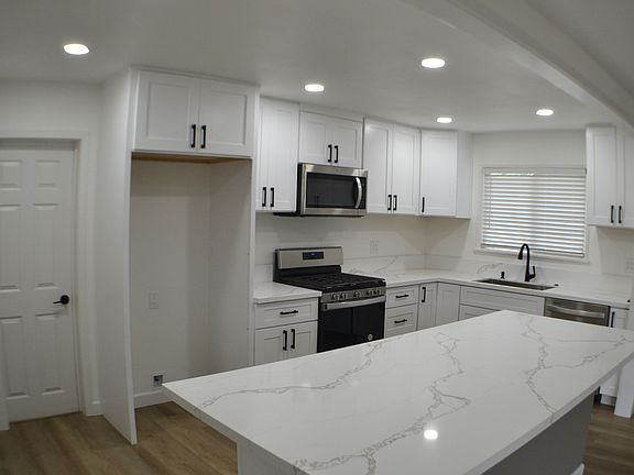 2nd image of 6941 San Pedro Cir