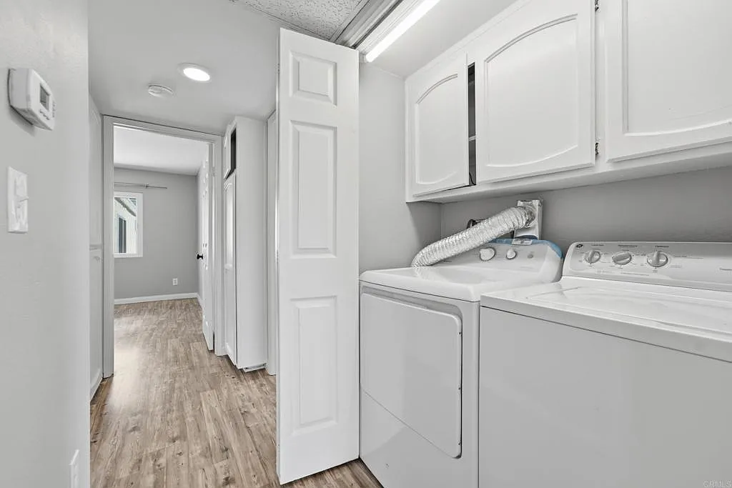 2 bed, 840 sqft, $3,400 — Photo 1
