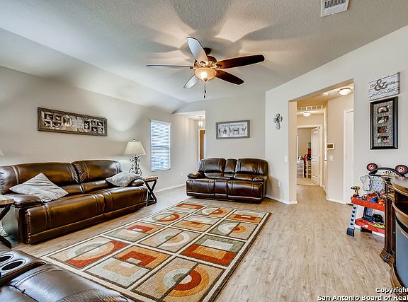4th image of 11710 Plover Pl