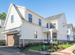 14 Willow Way, Parsippany, NJ 07054