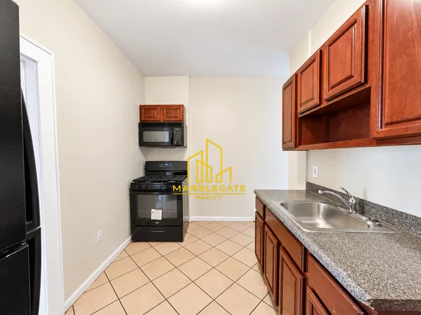 397 13th Ave, Newark, NJ