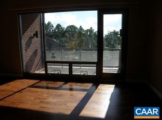 112 5th St #3E, Charlottesville, VA 22902