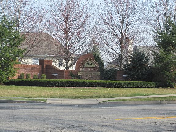 3rd image of 218 Swathmore Dr