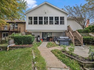 3510 Loon Lake Ct, Linden, MI 48451