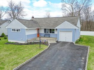 42 Honey Ln, Wappingers Falls, NY 12590