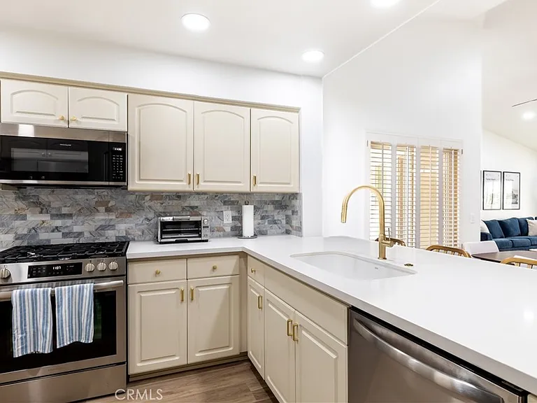 216 Desert Falls Dr E — Photo 12