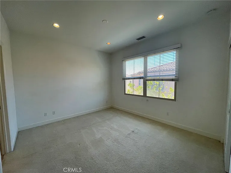 65 Berkshire Wood — Photo 11