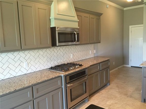 3rd image of 5716 St James Pl