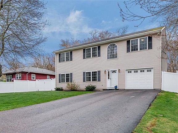 2nd image of 70 Foddering Farm Rd