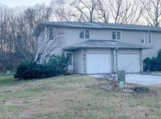 60 Velina Dr, Albany, NY 12203