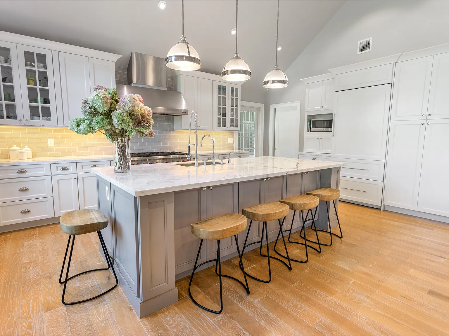 Beautiful East Hampton Beach House — Photo 3