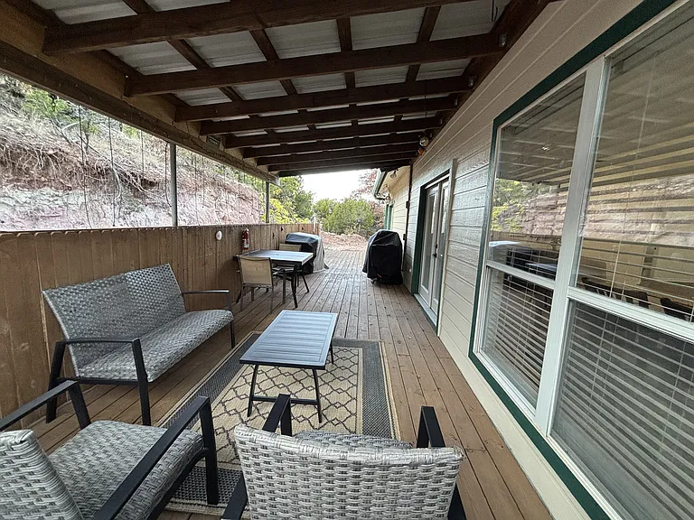 1718 Old Coleman Hwy — Photo 9