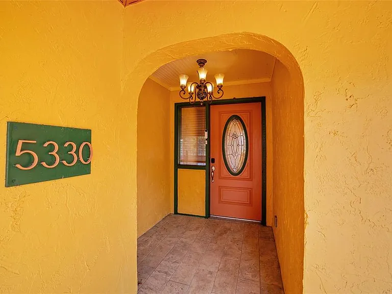 5330 Kings Ct — Photo 9