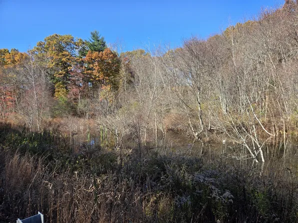 56 W Main St, Brookfield, MA 01506