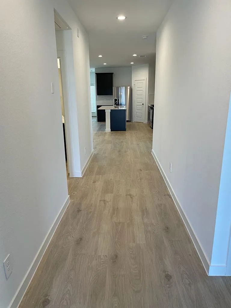 4 bed, 3.0 bath, 2210 sqft, $2,800 — Photo 2