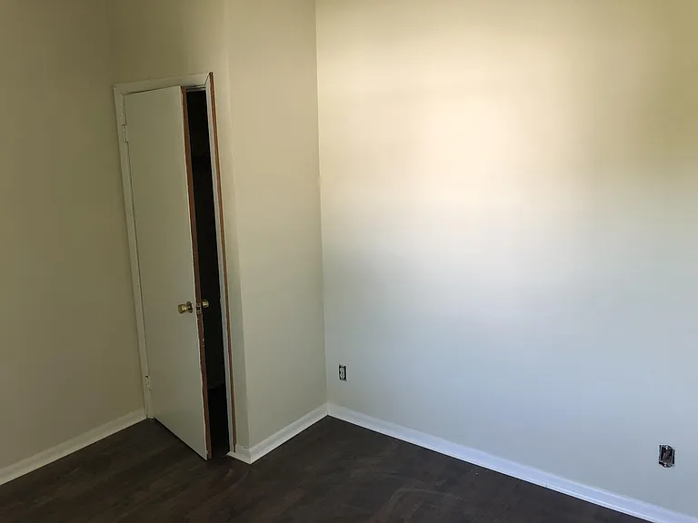 361 N Midler Ave #2 — Photo 9