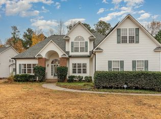 33 Alfred Ct, Raleigh, NC 27603