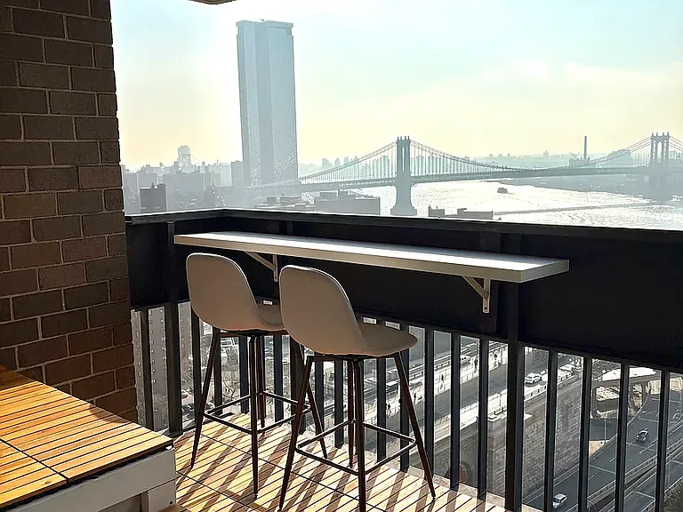 333 Pearl St #26A — Photo 17