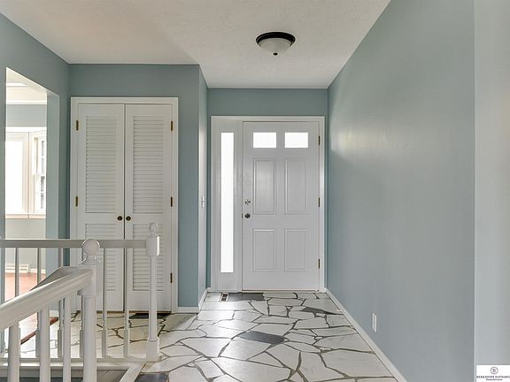 4th image of 2201 Joyce Cir