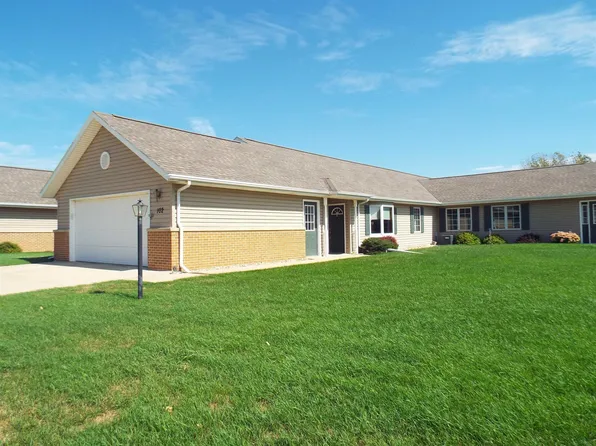 401 15th Ave NE #102, Sibley, IA 51249