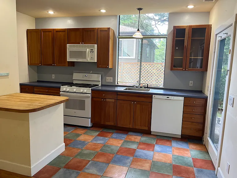 9011 Skyline Blvd — Photo 20