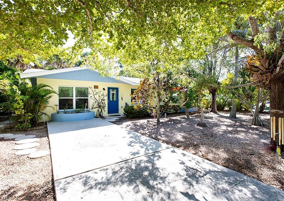 1st image of 1356 Jamaica Dr