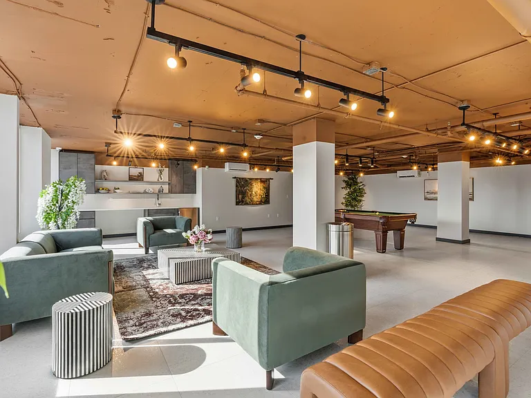 1 Mallory Ave — Photo 6