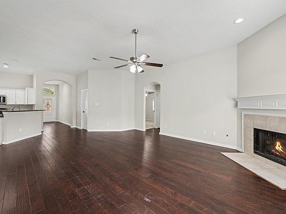 5th image of 2415 Easterleaf Ct