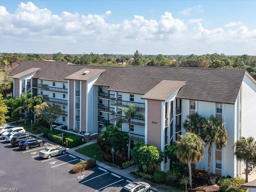 Building Photo - 1520 Imperial Golf Course Blvd #211
