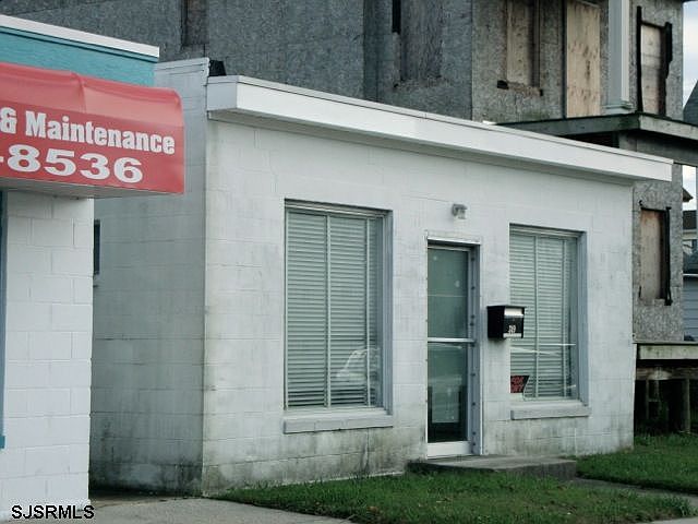 1st image of 349 West Ave