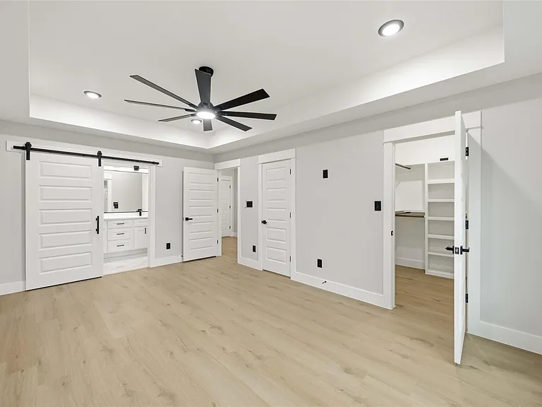 8013 Moon Beam St #B — Photo 11