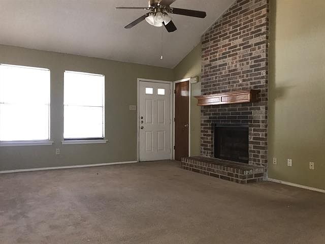 2nd image of 2418 Palo Alto Dr