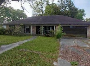 1000 Cherrydale St, Lake Charles, LA 70607