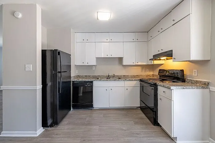 1528 Dresden Dr NE #D — Photo 43