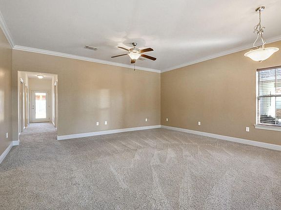 4th image of 14072 Fox Hill Dr
