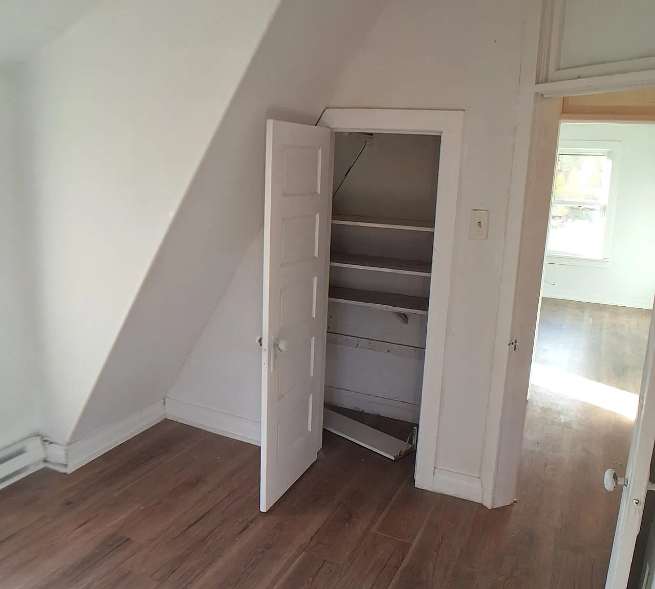 3 bed, $1,575 — Photo 4