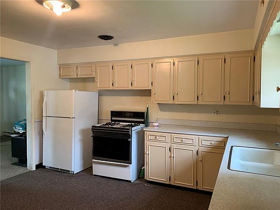 4th image of 78 Lovall Ave