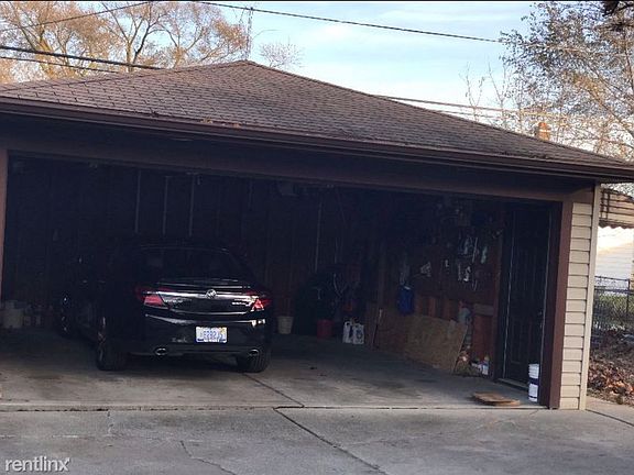 2nd image of 25160 Dale St