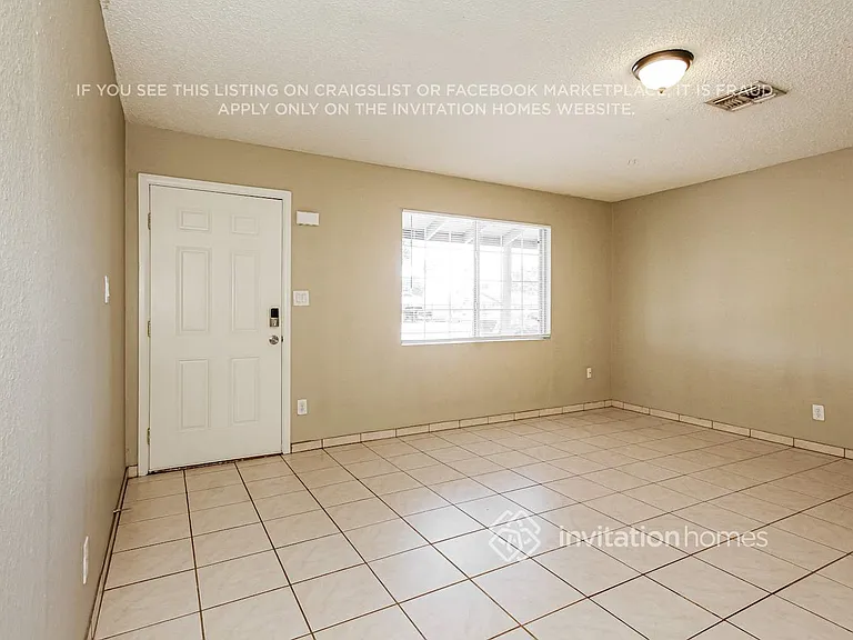 3808 W Glendale Ave — Photo 5