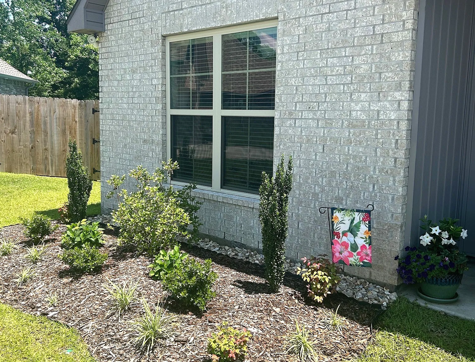 4 bed, 2204 sqft, $2,600 — Photo 3