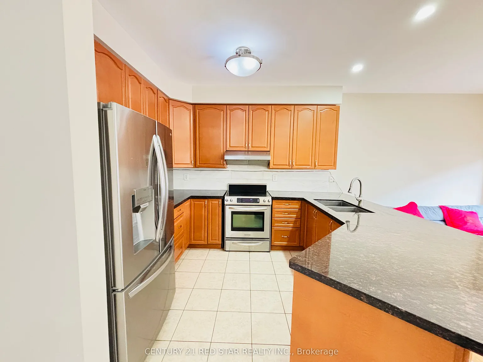 3 bed, $4,200 — Photo 4